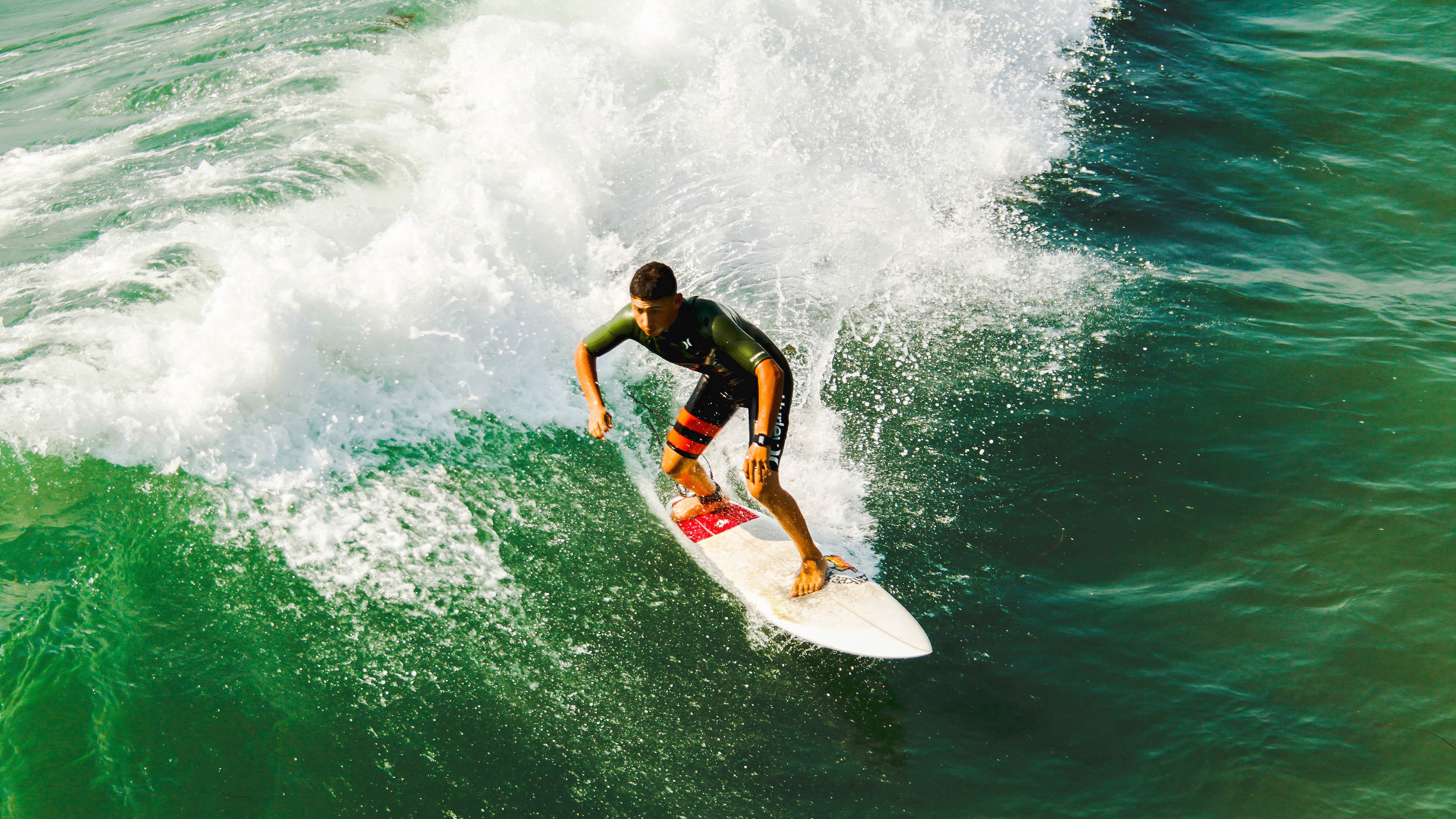 开云官网-澳大利亚末节带走巴萨，福登关键节点连续得分，当新王在旧王废墟上起舞