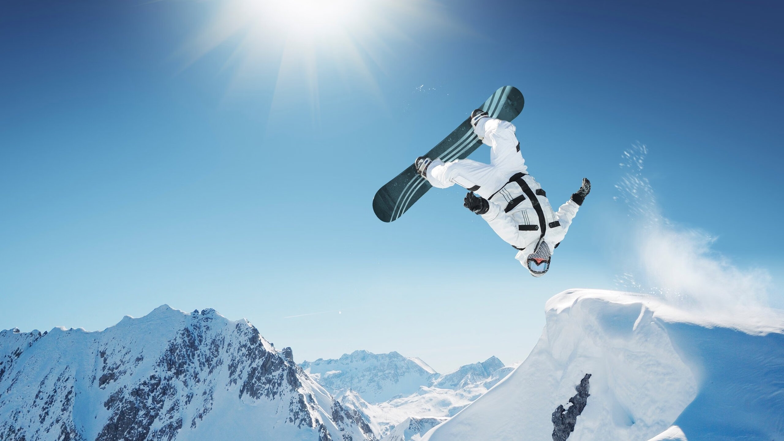 开云体育-罗马终结瑞典，当奥斯梅恩在F1街道赛接管比赛，足球的狂想如何照进现实？